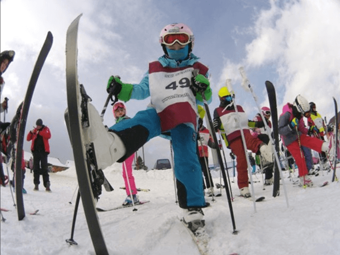 Dziecko w kamizelce Ski School RealSport